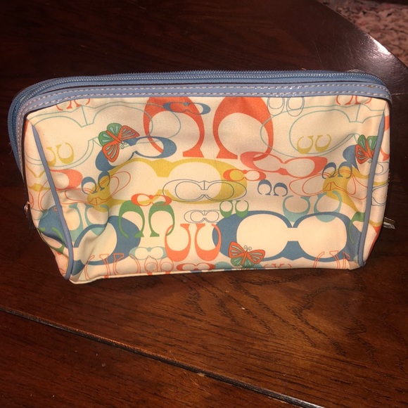 Coach Signature Butterfly Op Art Makeup Large Cosmetic Case Zip - Picture 2 of 9
